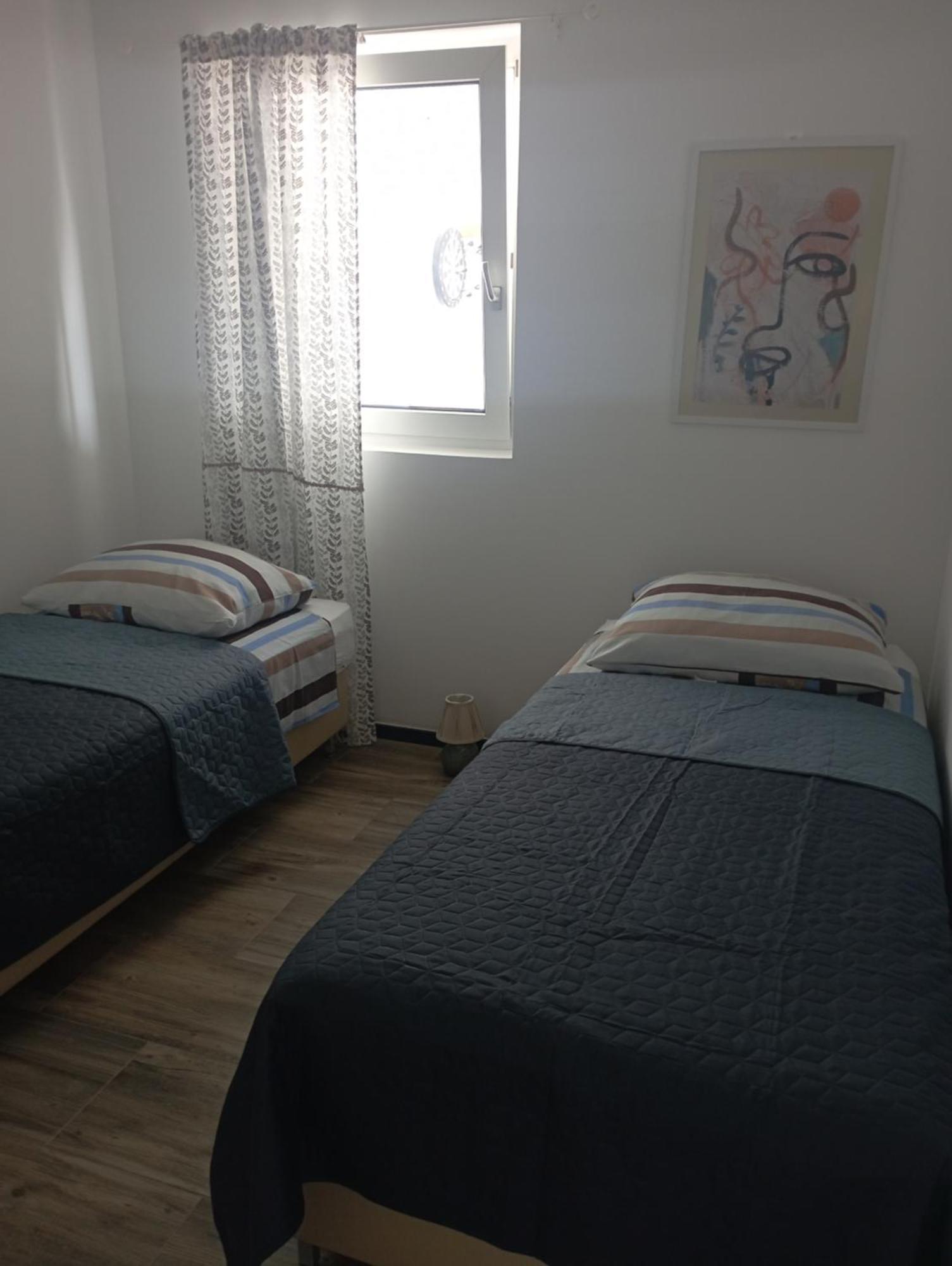 Apartments Frigan Maslenica Esterno foto